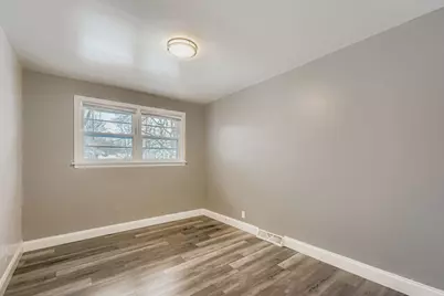 208 Blackstone Street, Thornton, IL 60476 - Photo 11