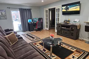 603 E Falcon Dr, Arlington Heights, IL 60005 - Photo 9