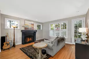 639 S Thurlow St, Hinsdale, IL 60521 - Photo 9