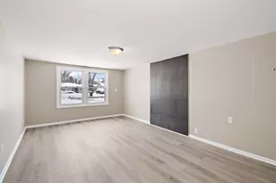 426 W Arlington Ln, Crete, IL 60417 - Photo 7