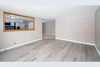 426 W Arlington Lane, Crete, IL 60417 - Photo 5