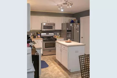 828 Spring Meadow Lane, Malta, IL 60150 - Photo 5