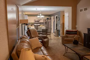 828 Spring Meadow Ln, Malta, IL 60150 - Photo 7