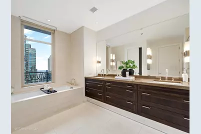 118 E Erie Street #31G, Chicago, IL 60611 - Photo 29