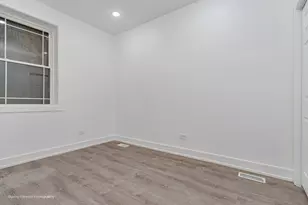 3819 W Arthington St, Chicago, IL 60624 - Photo 9