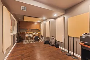 517 Meadowwood Ln, Oswego, IL 60543 - Photo 47