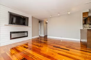 3420 N Lake Shore Dr, Chicago, IL 60657 - Photo 5