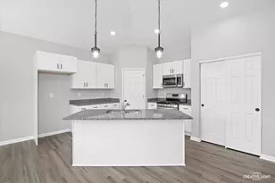 336 N Charles St, Cortland, IL 60112 - Photo 9