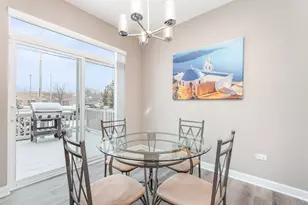 253 Masters Dr, Addison, IL 60101 - Photo 5