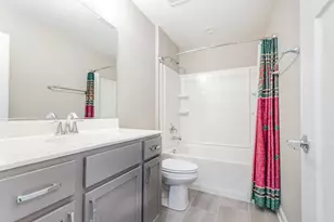 253 Masters Dr, Addison, IL 60101 - Photo 13