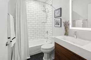 560 W Fulton St, Chicago, IL 60661 - Photo 23