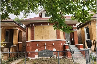 6716 S Bell Avenue, Chicago, IL 60636 - Photo 1