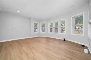 11127 S Wallace St, Chicago, IL 60628 - Photo 7