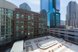 440 N McClurg Ct, Chicago, IL 60611 - Photo 33