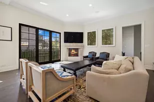 2030 N Honore St, Chicago, IL 60614 - Photo 7