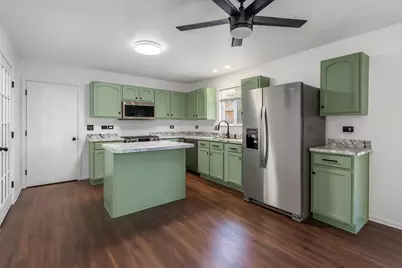 1305 Reed Road, Zion, IL 60099 - Photo 9