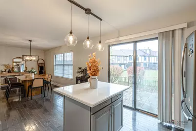 367 Golfview Court, Bloomingdale, IL 60108 - Photo 17