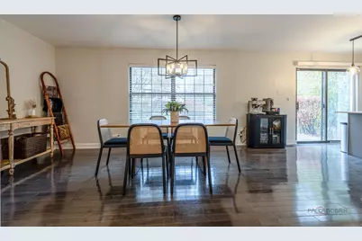 367 Golfview Court, Bloomingdale, IL 60108 - Photo 11