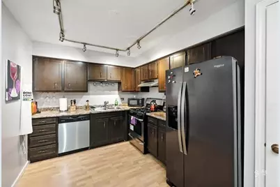 1425 Sandpebble Drive #340, Wheeling, IL 60090 - Photo 9