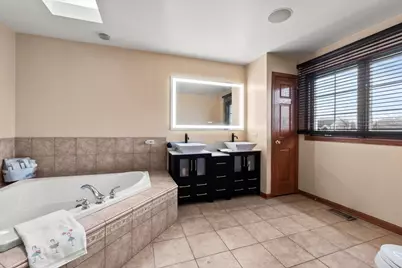 342 Diana Court, Bensenville, IL 60106 - Photo 15