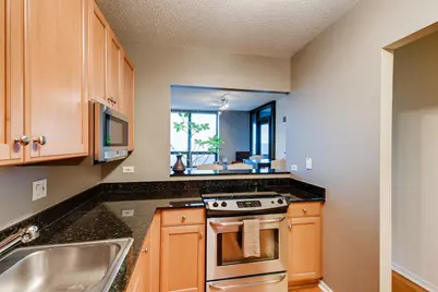 400 N Lasalle Drive #3008, Chicago, IL 60654 - Photo 9