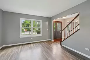 616 Pinehurst Dr, North Aurora, IL 60542 - Photo 3