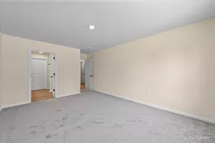 715 Apple Valley Rd, Harvard, IL 60033 - Photo 15