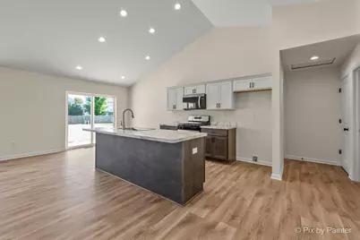 715 Apple Valley Road, Harvard, IL 60033 - Photo 5