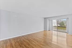 3026 Roberts Dr, Woodridge, IL 60517 - Photo 3