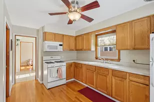 9219 S Spaulding Ave, Evergreen Park, IL 60805 - Photo 9