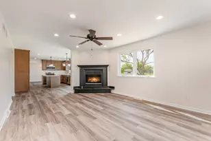 2380 Chestnut Ln, Morris, IL 60450 - Photo 3