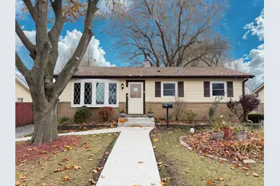 539 W Rose Avenue, Addison, IL 60101 - Photo 1