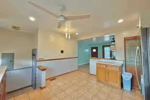 539 W Rose Ave, Addison, IL 60101 - Photo 5