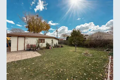 539 W Rose Avenue, Addison, IL 60101 - Photo 15