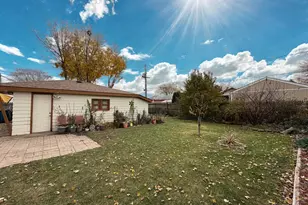 539 W Rose Ave, Addison, IL 60101 - Photo 15