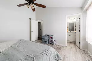 4015 Peartree Dr, Lake in the Hills, IL 60156 - Photo 29