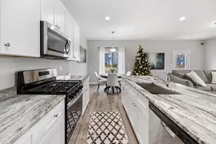 1220 Gillespie Ln, Yorkville, IL 60560 - Photo 9