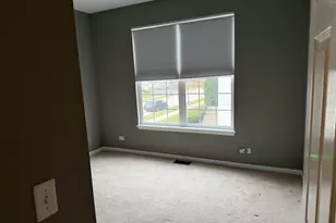 3050 Nicklaus Ln, Wadsworth, IL 60083 - Photo 7