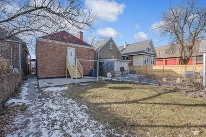 1615 S Central Avenue, Cicero, IL 60804 - Photo 23