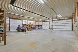 15742 Moody Rd, Oak Lawn, IL 61943 - Photo 35