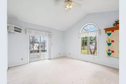 15742 Moody Road, Oak Lawn, IL 61943 - Photo 19