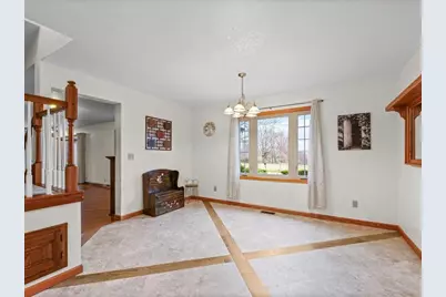 15742 Moody Road, Oak Lawn, IL 61943 - Photo 11