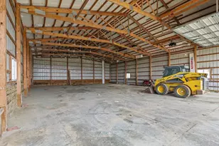 15742 Moody Rd, Oak Lawn, IL 61943 - Photo 37