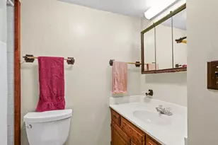 15742 Moody Rd, Oak Lawn, IL 61943 - Photo 15