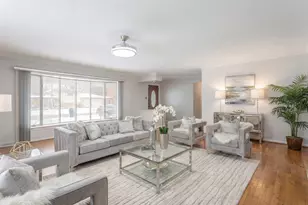 15252 Waterman Dr, South Holland, IL 60473 - Photo 3