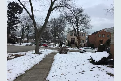 8454 Monticello Avenue, Skokie, IL 60076 - Photo 3