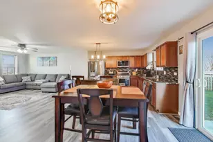 3365 Ryan Dr, Yorkville, IL 60560 - Photo 7