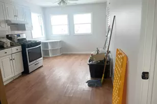 3611 N Sacramento Ave, Chicago, IL 60618 - Photo 9