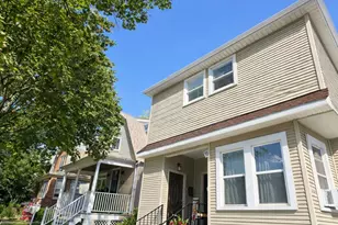 3611 N Sacramento Ave, Chicago, IL 60618 - Photo 1