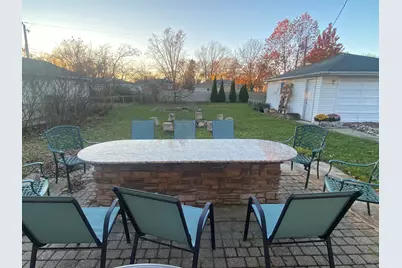 1106 S Robert Drive, Mount Prospect, IL 60056 - Photo 9